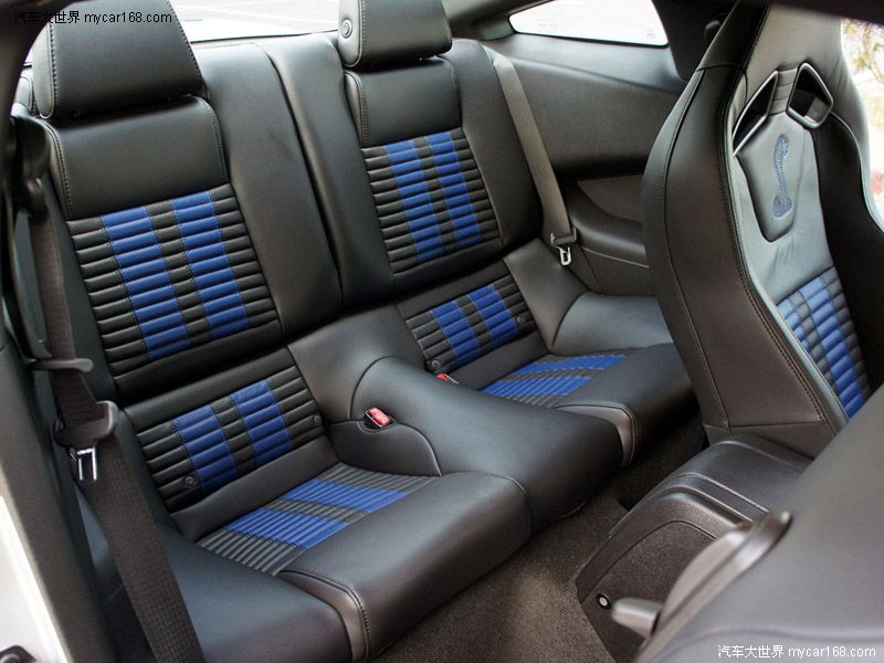 Mustang2013  GT500