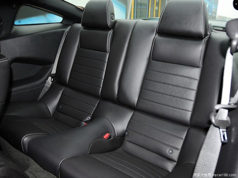 Mustang2013款 3.7L 手动标准型