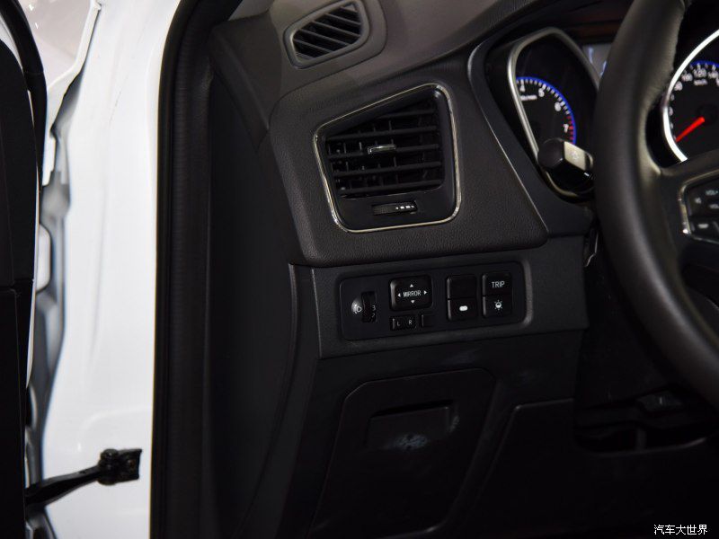 豪情SUV2016款 2.4L 自动两驱豪华型升级版