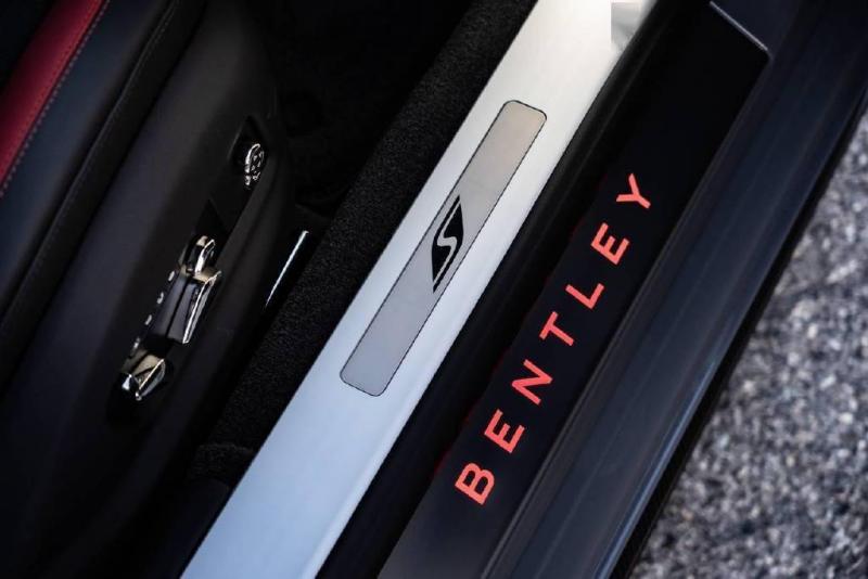 宾利飞驰 S 官图发布：V6 插电混动系统，即将迎来首秀